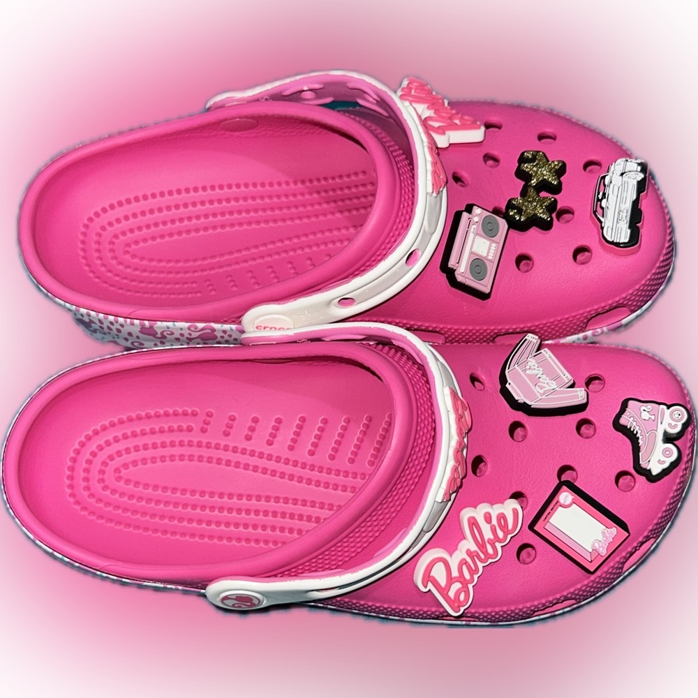 Women’s Crocs Classic Barbie Clog - M6/W8 - Picture 2 of 7